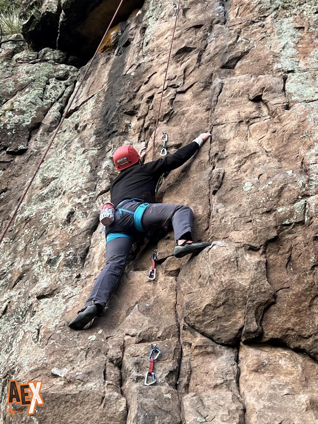 Curso escalada en Sierra la Vigilancia - Mayo 2025 - Foto 0 - 