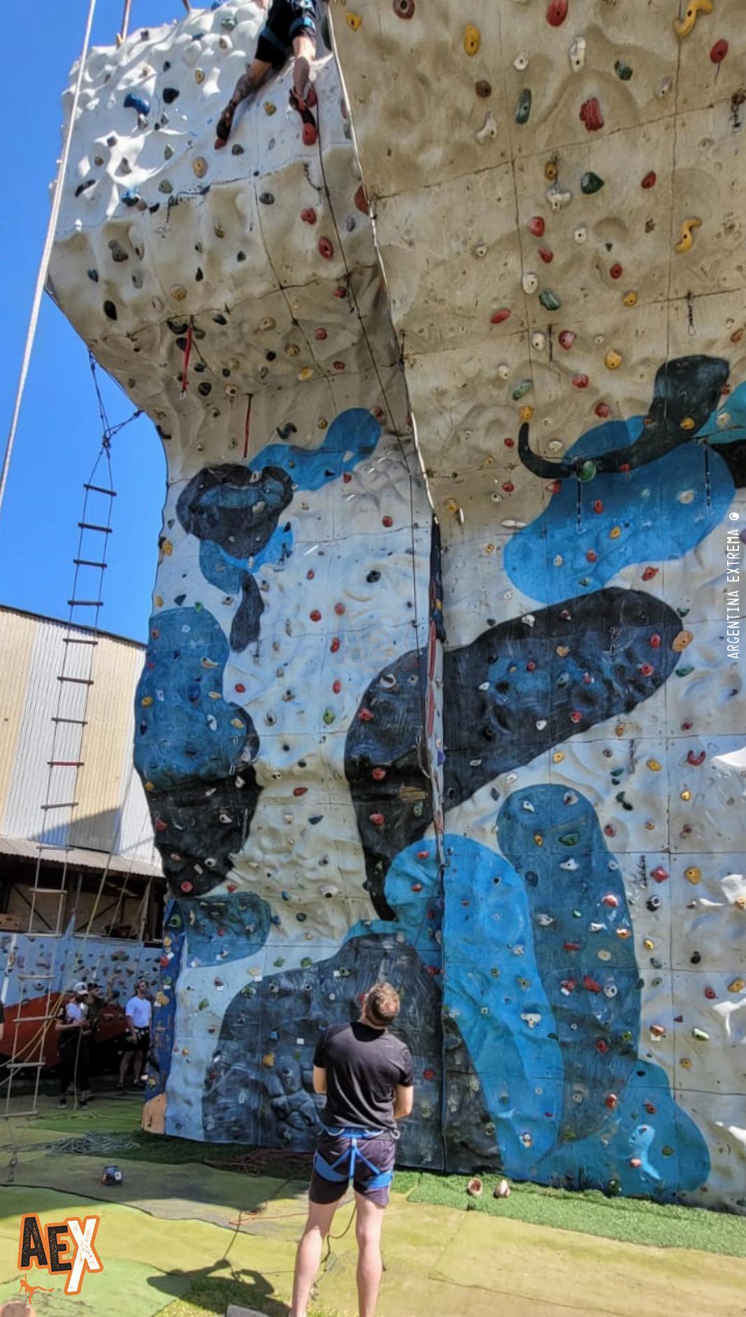 Taller de escalada con cuerda - Muro y palestra - Foto 0 - 