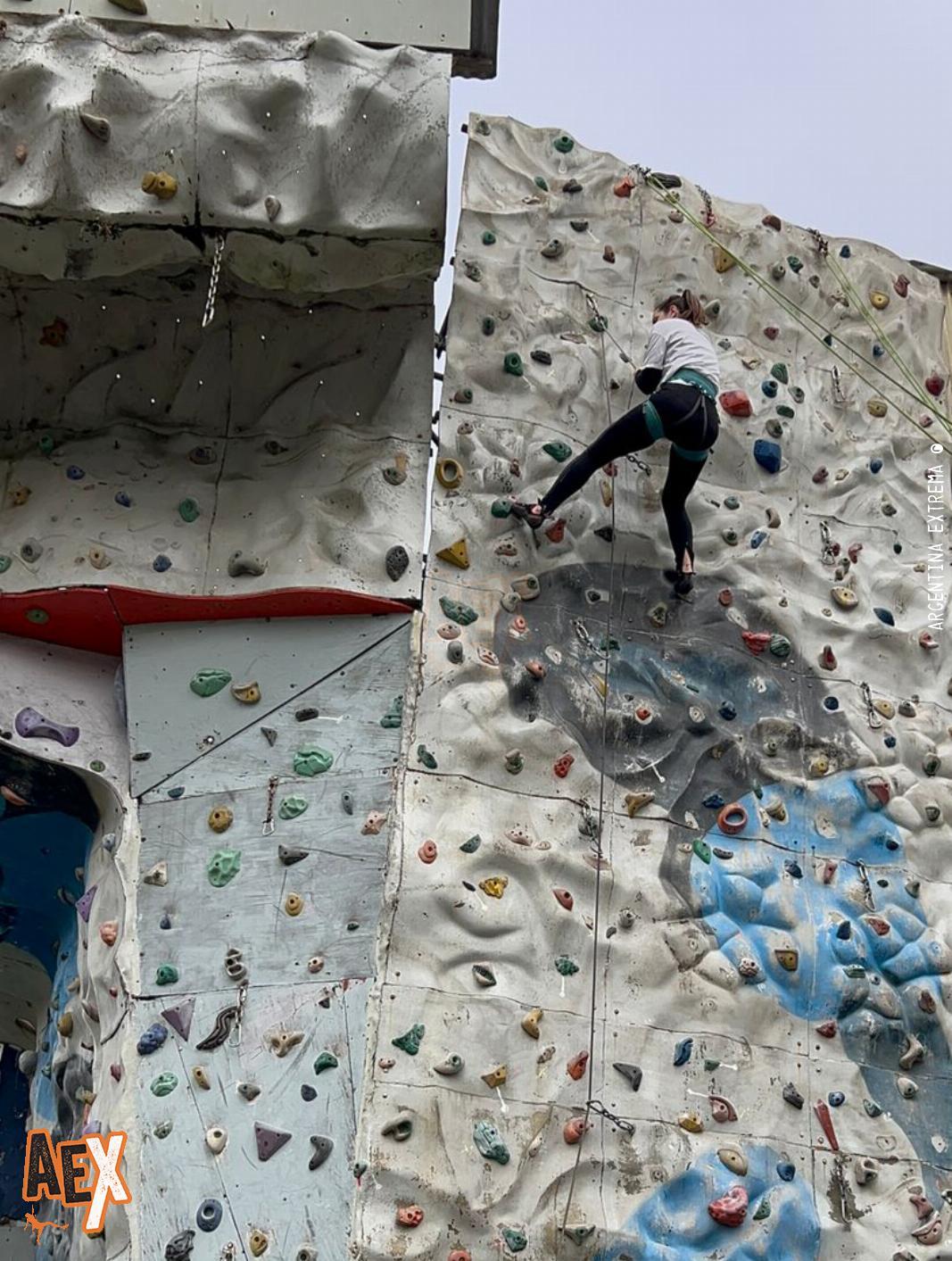 Taller de escalada con cuerda - Muro y palestra - Foto 0 - 