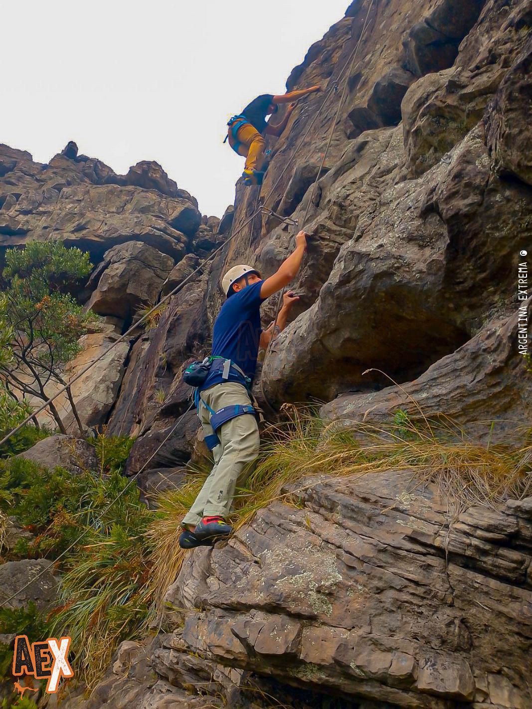 Boulder y Escalada en Roca Sierra de los Padres.