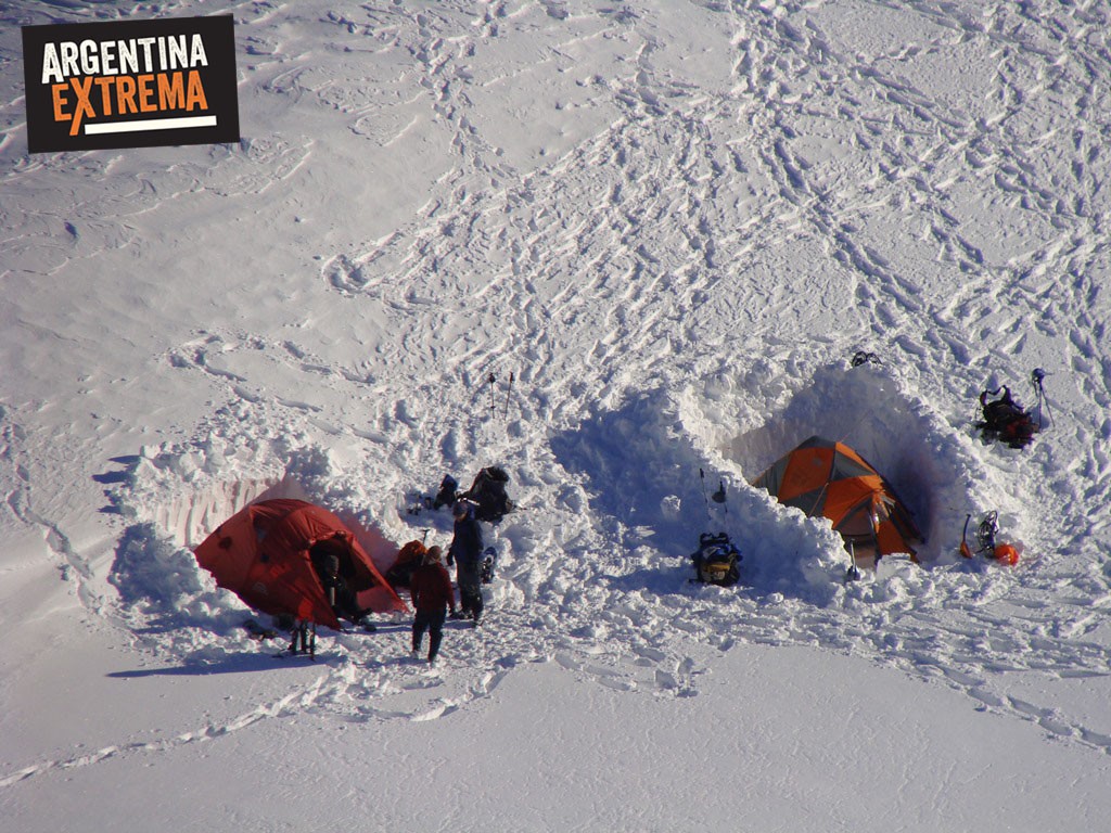 Cerro Gorra Blanca - Ascensión a cumbre - El Chalten - Hielos Continentales