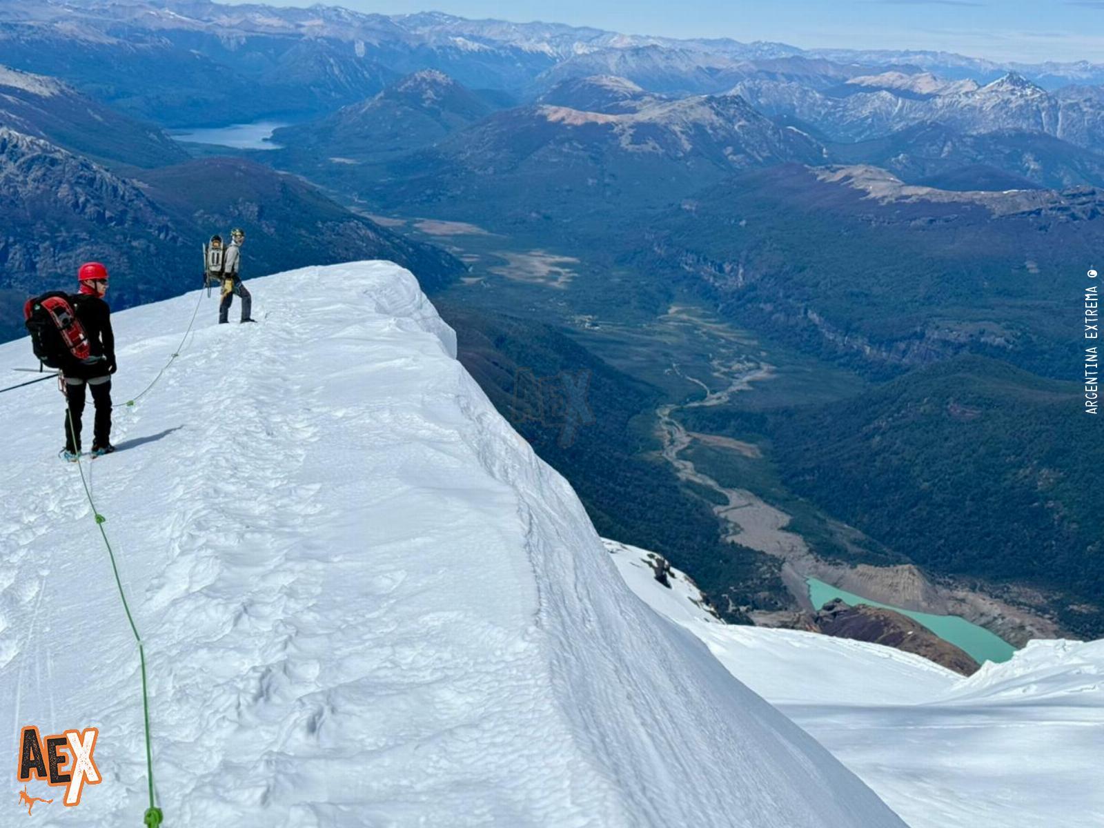 Expedición Cerro Tronador - Travesia por Glaciares - Pico Argentino - Bariloche 