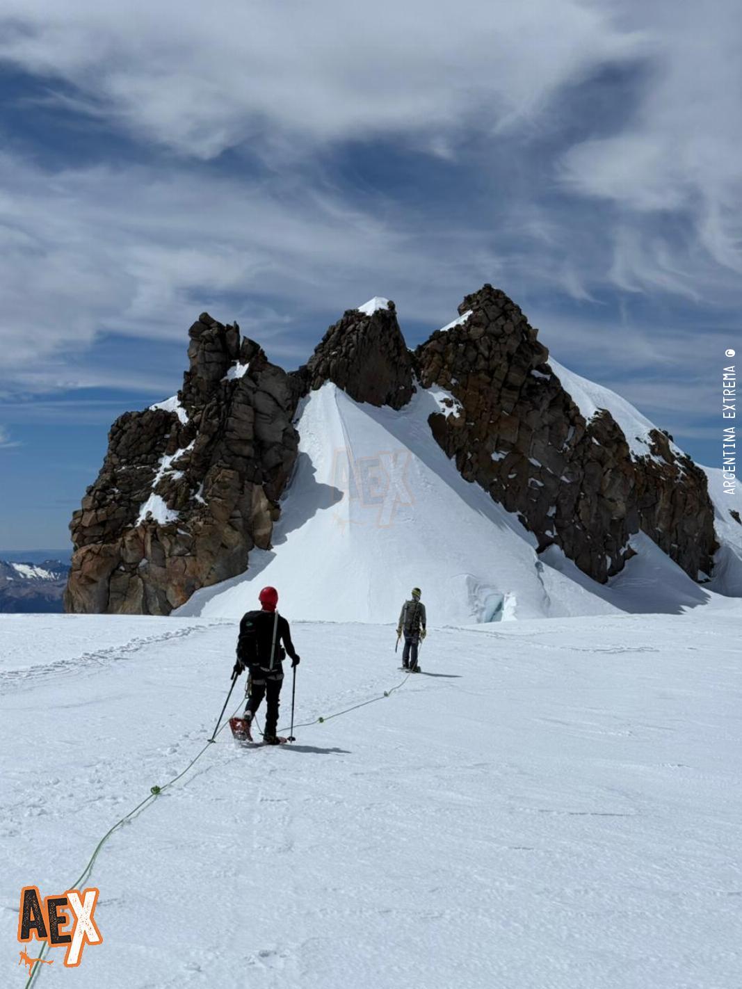 Cerro Tronador - ascenso a cumbre - Pico Argentino - PN Nahuel Huapi - Bariloche - Patagonia Cerro Tronador - ascenso a cumbre - Pico Argentino - PN Nahuel Huapi - Bariloche - Patagonia