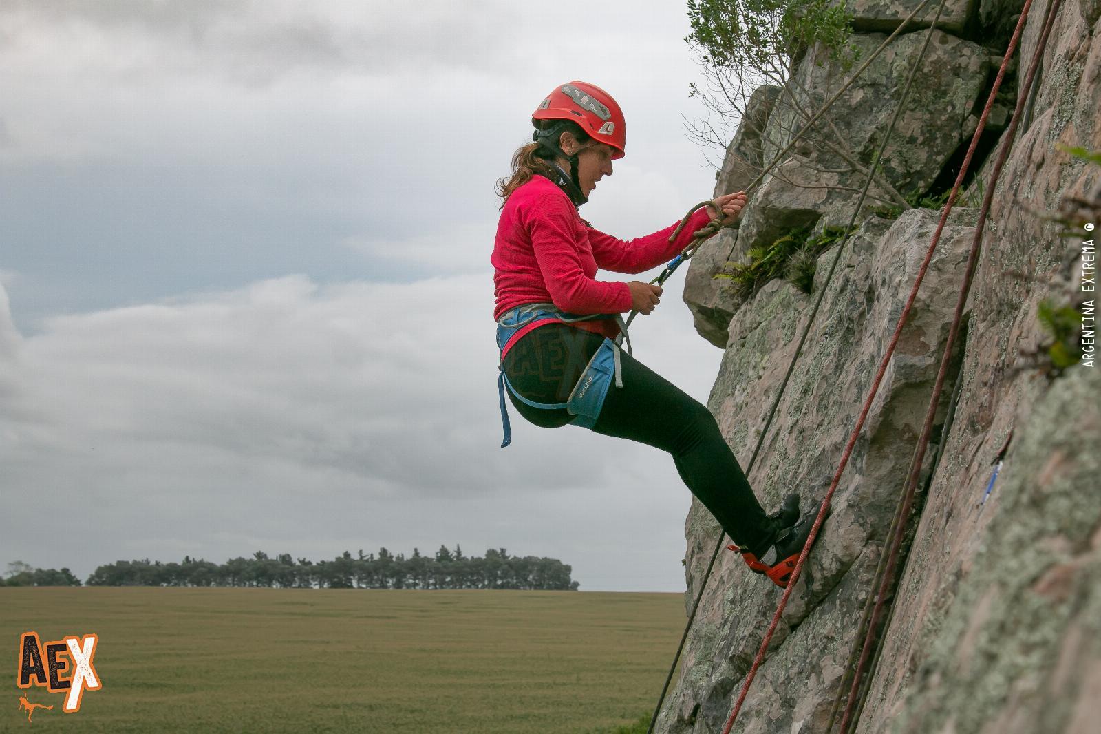 Curso de Escalada en Roca Básico Intensivo-Dictado en las sierras de Buenos Aires-2 días