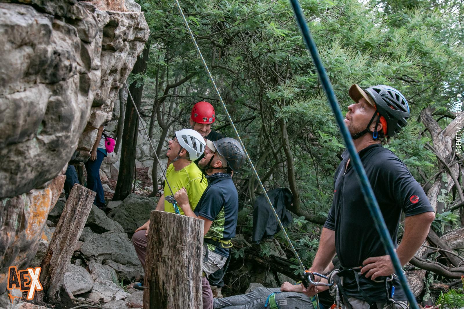 Curso de Escalada en Roca Básico Intensivo-Dictado en las sierras de Buenos Aires-2 días