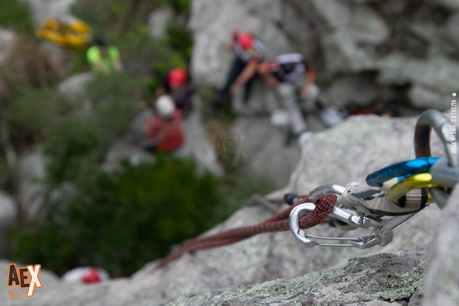Curso de Escalada en Roca Básico Intensivo-Dictado en las sierras de Buenos Aires-2 días