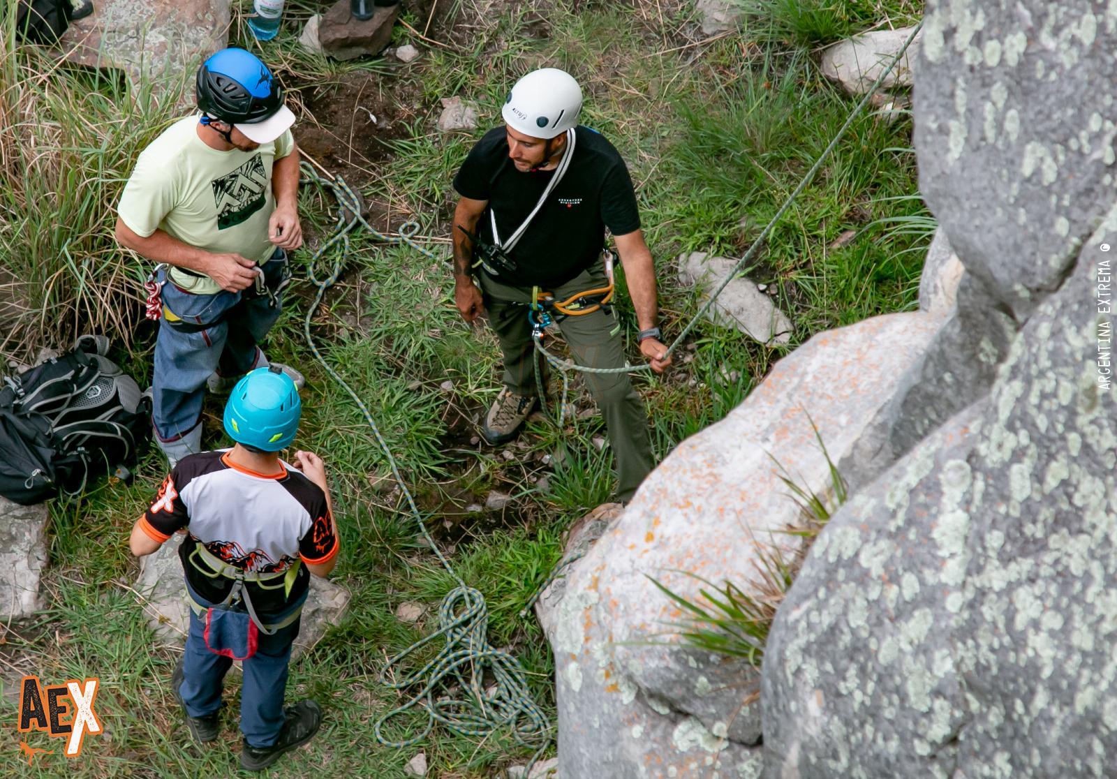 Curso de Escalada en Roca Básico Intensivo-Dictado en las sierras de Buenos Aires-2 días