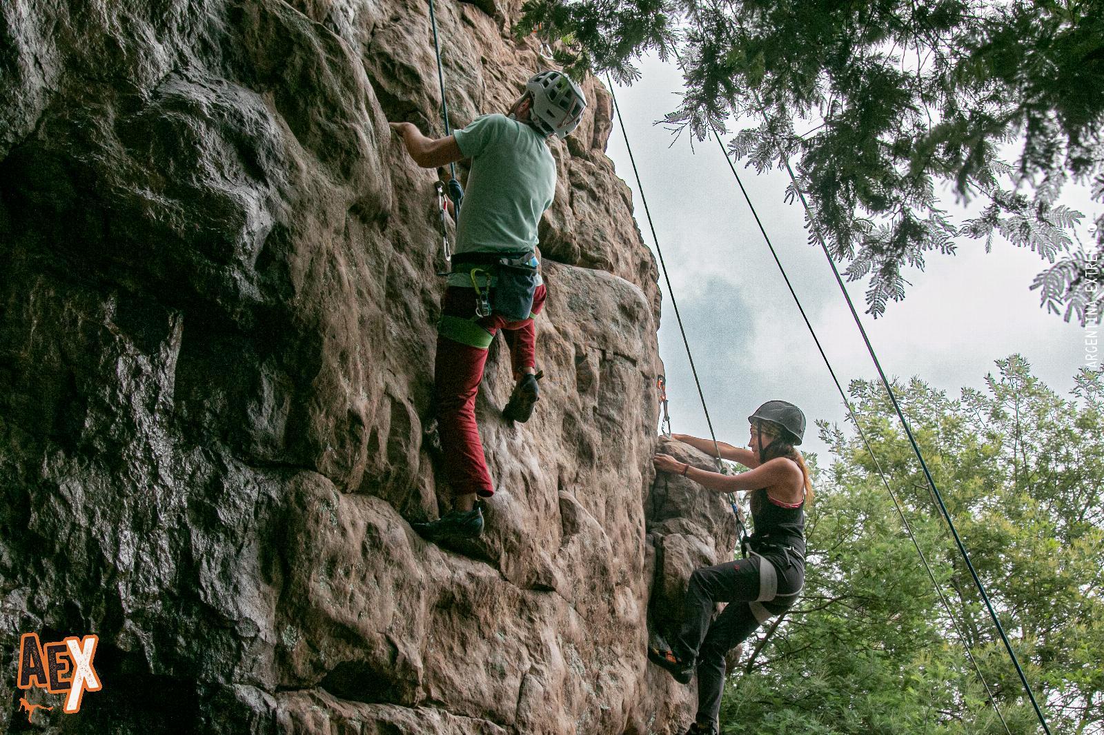Curso de Escalada en Roca Básico Intensivo-Dictado en las sierras de Buenos Aires-2 días