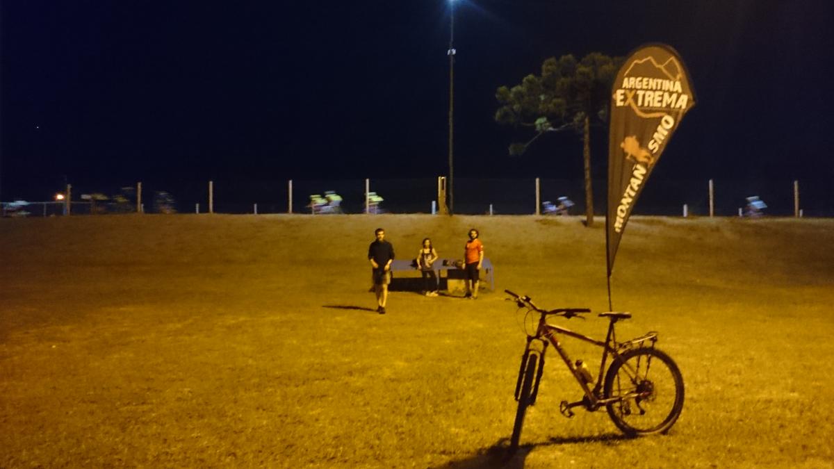 entrenamiento de bicicleta de montana mountain bike175