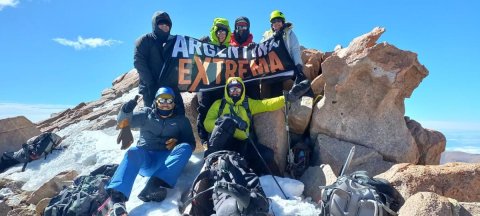 Nevado de Chañi - ascenso ruta Oeste  - El Moreno - Jujuy - trekking y montañismo de altura - 5896 msnm
