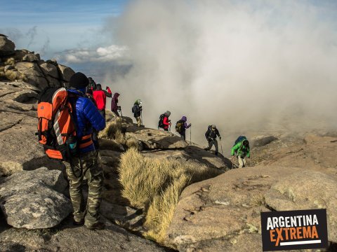 actividad del mes gem simulacion ascenso cerros penitentes y volcan lanin 747