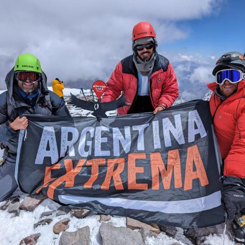 Proyecto argentinos al Aconcagua - expedición a cumbre, 6962 msnm - Centinela de Piedra 