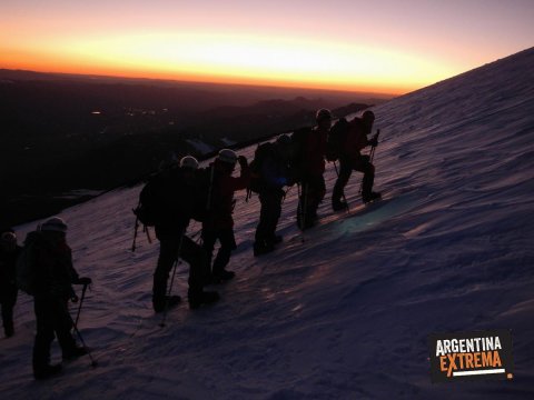 ascenso volcan lanin trekking argentina extrema 013