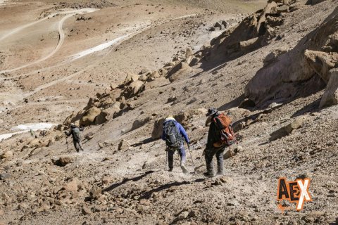 Volcan Llullaillaco - 6739 msnm - Expedición y ascensión a cumbre - Volcan Tuzgle - +6500 - Andes - Salta