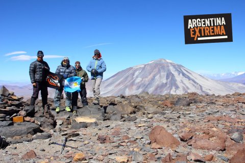 Grupo de Cumbre : Volcan san francisco 6040 msnm 