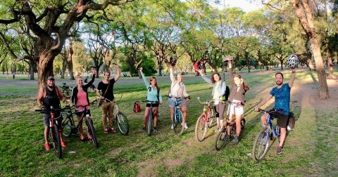 Cicloturismo urbano - Paseo guiado en bicicleta - Buenos Aires