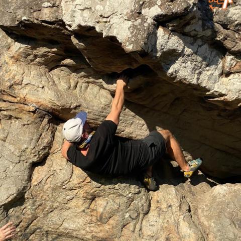 Boulder y Escalada en Roca Sierra de los Padres.