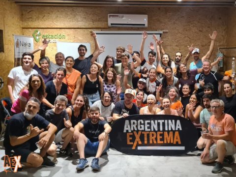 Brindis de fin de año AEX - Boulder - Ping Pong - Metegol Party