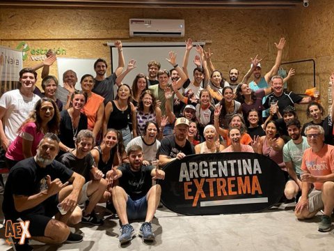 Brindis de fin de año AEX - Boulder - Ping Pong - Metegol Party