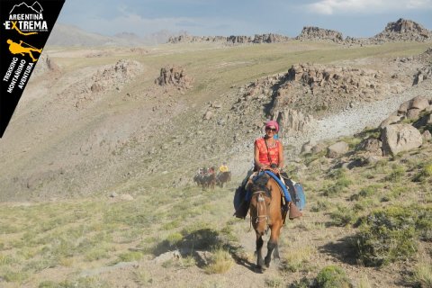 Cabalgata al Avion de los dolares - avion de los caballos - El Sosneado, Mendoza