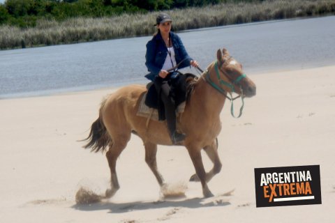 Playas de Arena y Cabalgatas