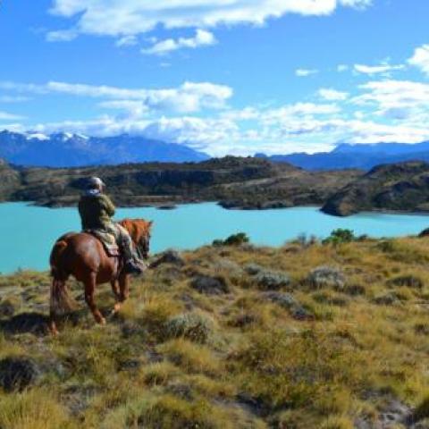 Cabalgata Confines de la Patagonia - límite con Chile - Lago San Martin/Ohiggins 