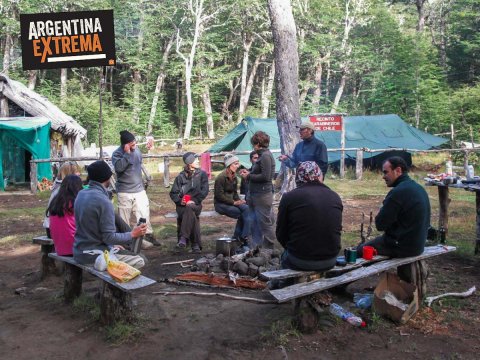 Mallin chileno Paso Vuriloche Carabineros