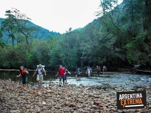 cruce andes vuriloche trekking patagonia bariloche