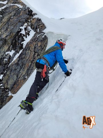 Ice Climbing Course - Snow, transit glacier crevasse rescue - Ushuaia, Tierra del Fuego