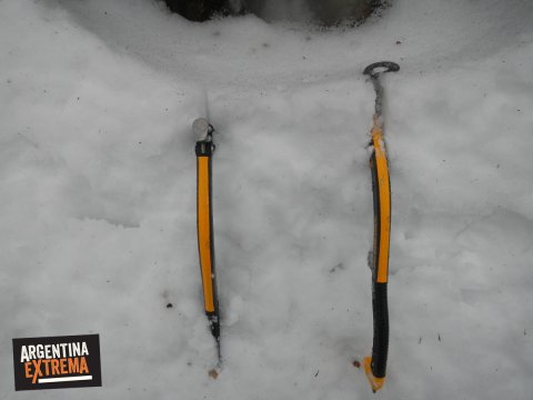 Winter Mountaineering - Beginners - Ice climbing Course - Winter trekking - Vallecitos - Cordón del Plata, Mendoza