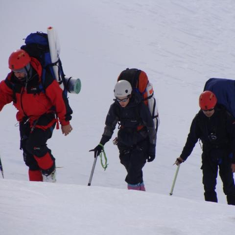 Montañismo Invernal - Principiantes - Curso - escalada en hielo - trekking invernal - Vallecitos - Cordón del Plata, Mendoza