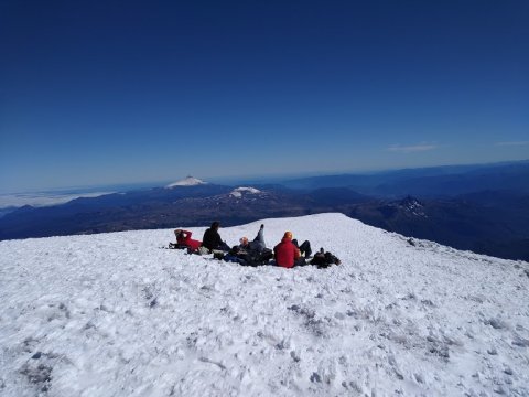 Villarrica y Quetrupillan desde la cumbre del Lanin