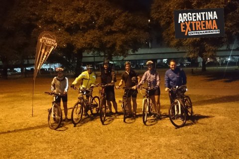 entrenamiento de bicicleta de montana mountain bike724