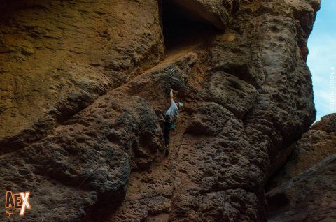 Escalada en Roca El Santuario - Cañon del Atuel - Mendoza