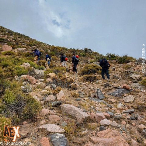 Escalada en Roca en el Cajón de Arenales - Mendoza