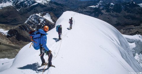 expedicion a cordillera blanca escalada ishinca y tocllaraju peru808