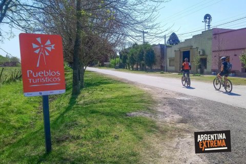 Cicloturismo en Carlos Keen - Villa Ruiz - Azcuenaga - San Andres de Giles. Pueblos turísticos