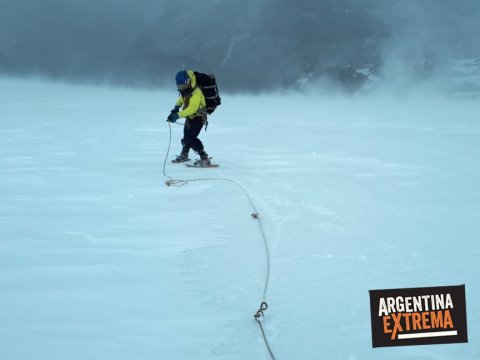 en el campo de Hielo con viento