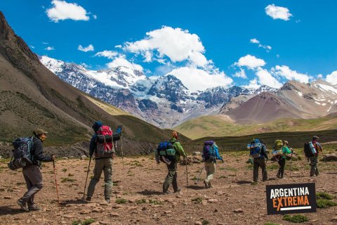 Trekking Cruce de los Andes - Paso el Portillo y Paso Piuquenes - Trekking De Mendoza a Chile  