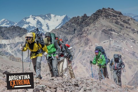 La Cara Oculta del Cerro Aconcagua - Trekking a Plaza Argentina y campos de altura - Centinela de Piedra