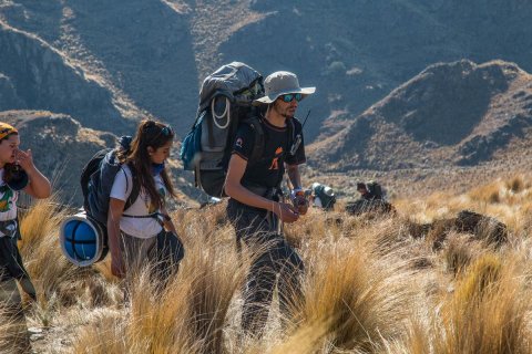 Saliendo De Pueblo Escondido