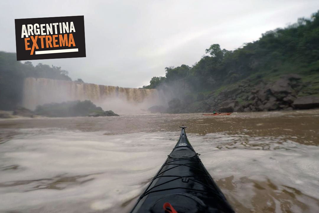 Kayaking de Travesía por el  Río Paraná - De Iguazú a Eldorado - Misiones - Argentina & Paraguay