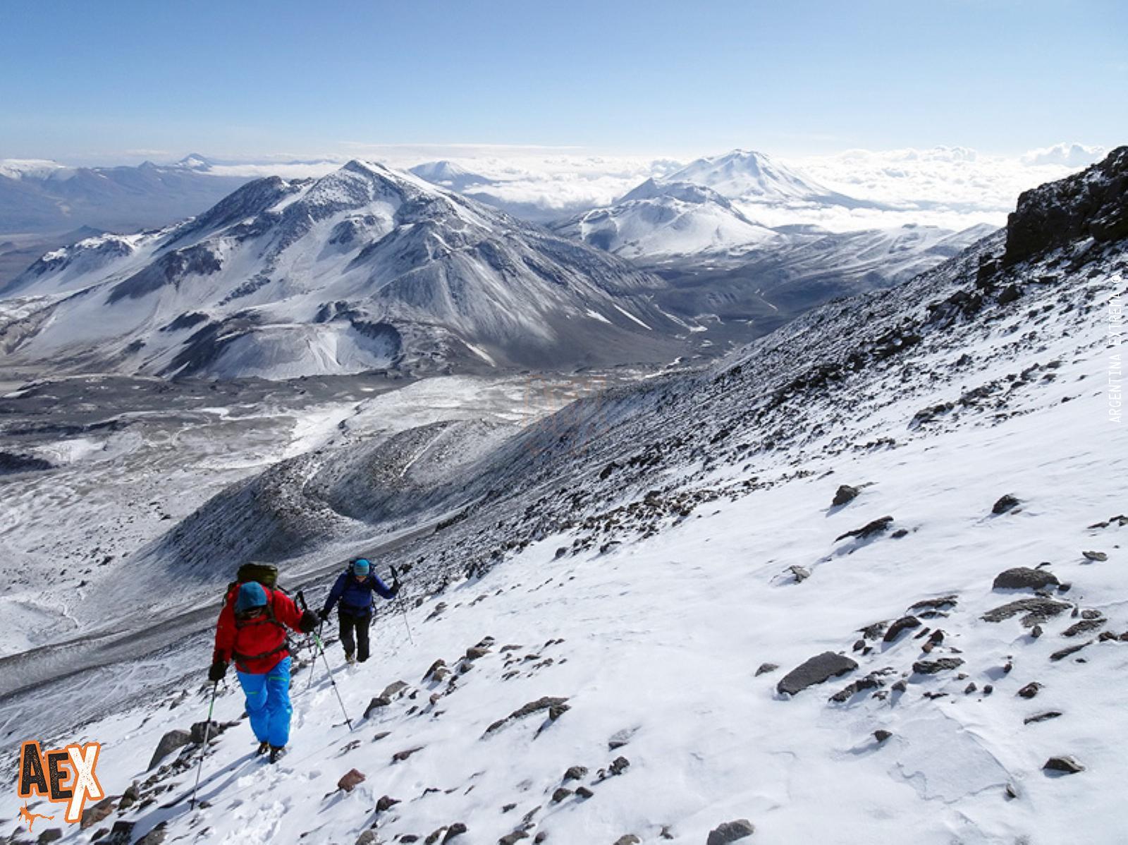 Ojos del Salado - El volcán más alto del mundo - 6893 msnm - Ascenso y expedición a cumbre 