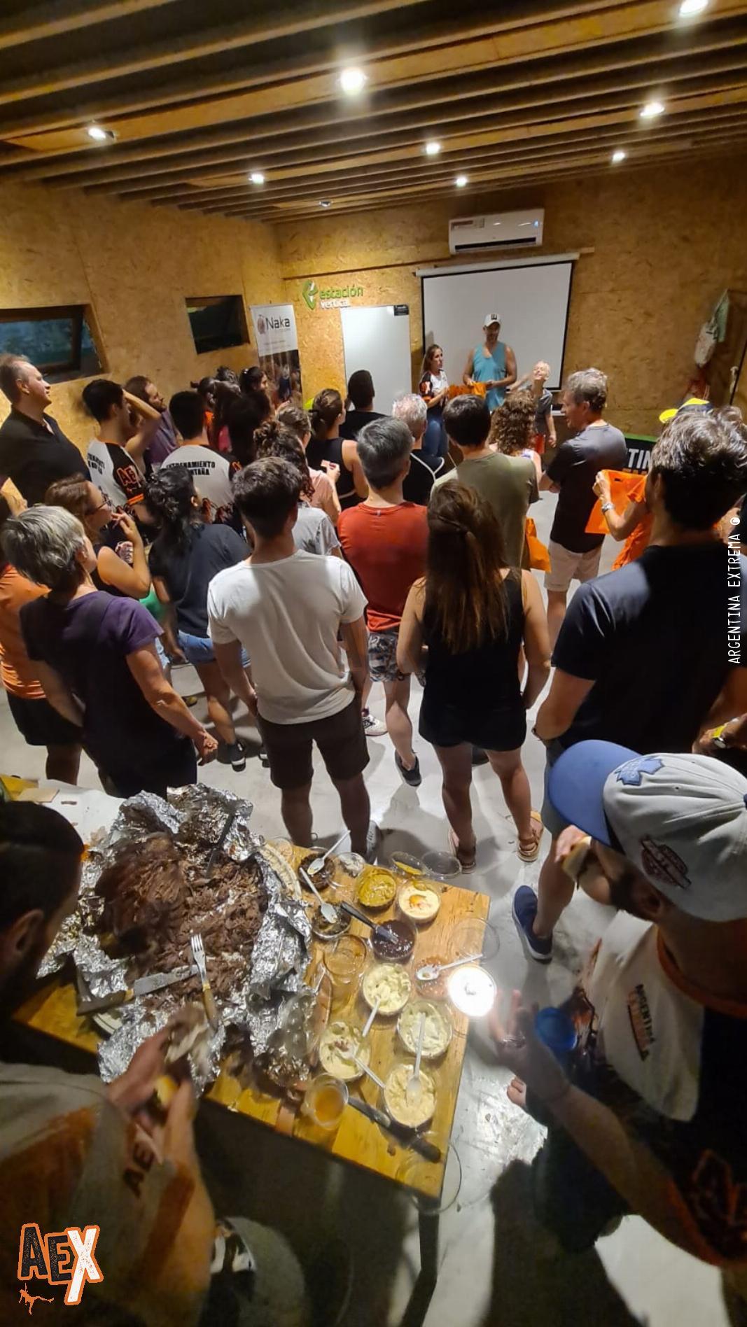 Brindis de fin de año AEX - Boulder - Ping Pong - Metegol Party