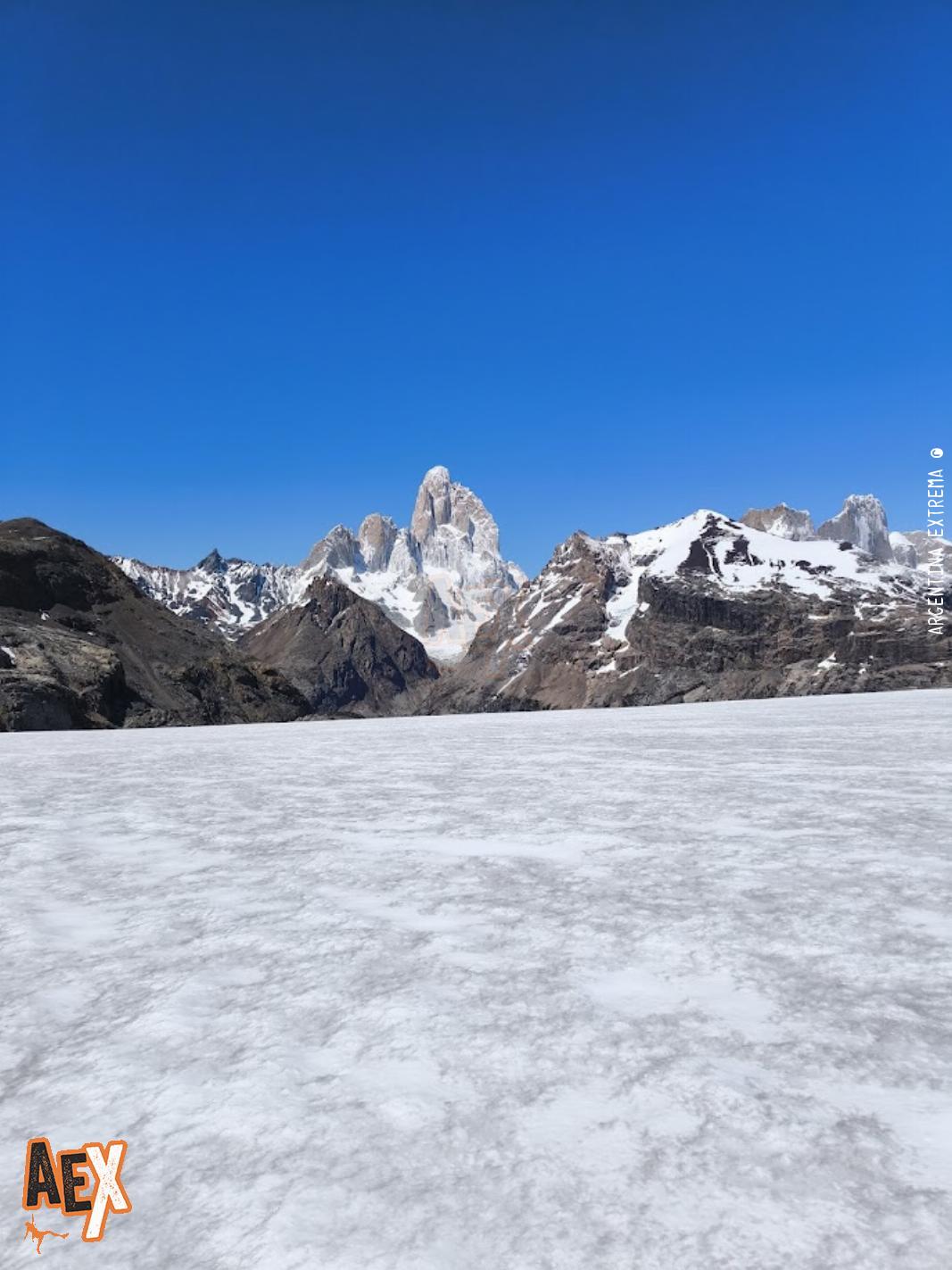 Trekking de los refugios de El Chalten - Refugio Cagliero - Laguna de los 14 - Piedra del Fraile - Fitz Roy - Patagonia